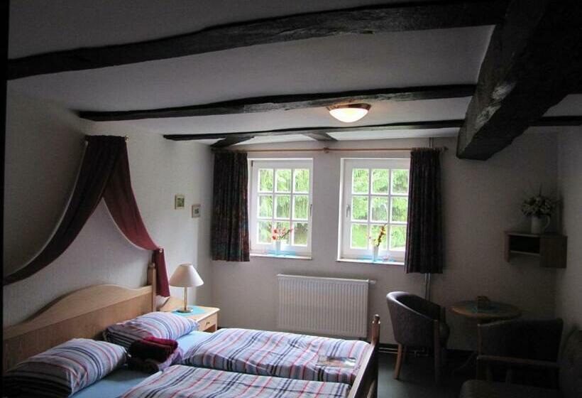 فندق Hof Guttels Waldgasthof Ferienpension