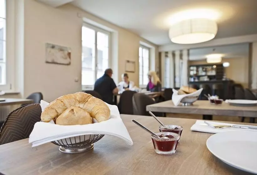 Kunsthotel Drei König Am Marktplatz Stadt Lörrach