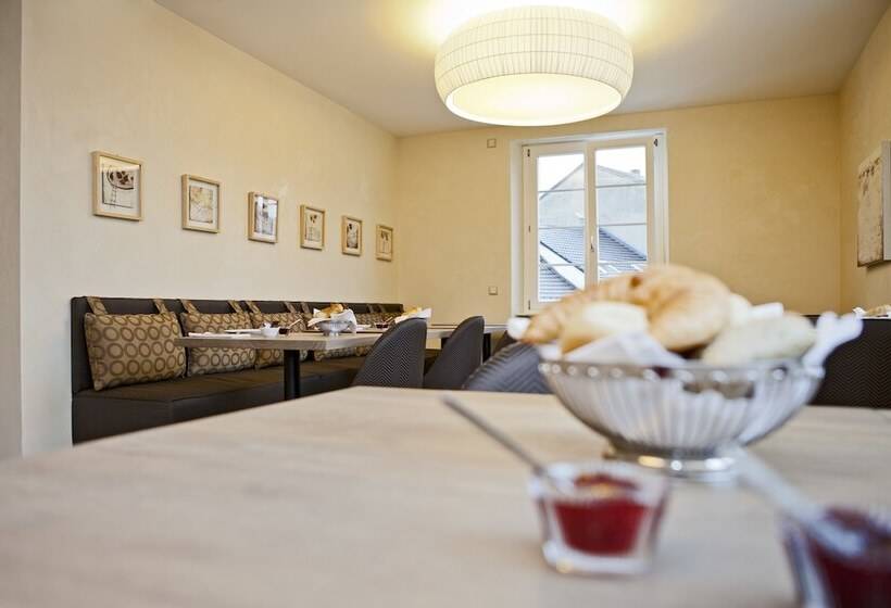 Kunsthotel Drei König Am Marktplatz Stadt Lörrach