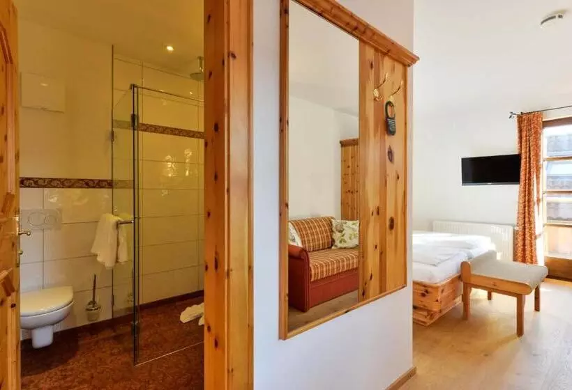 Hotelli Landgasthof Zum Erdinger Weissbrau