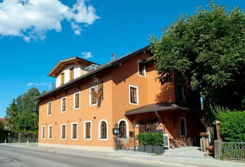Hotelli Landgasthof Zum Erdinger Weissbrau
