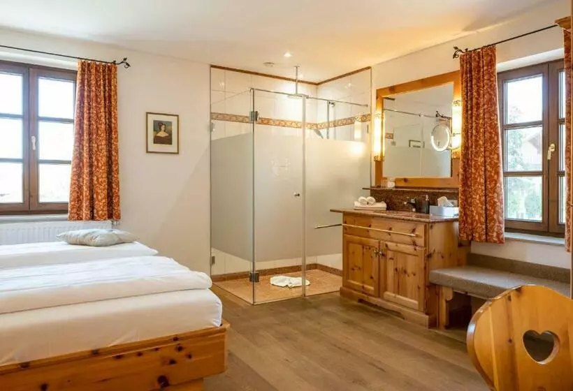 Hotelli Landgasthof Zum Erdinger Weissbrau