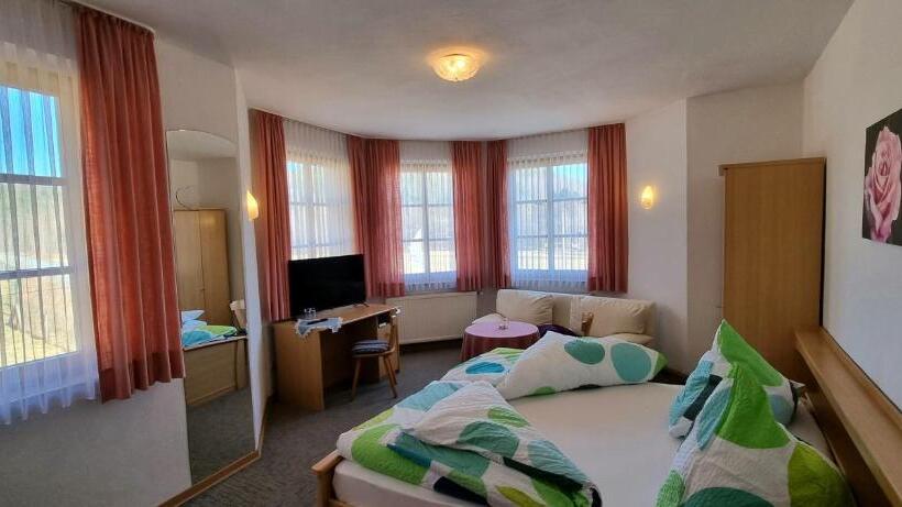 酒店 Landhaus Adorf