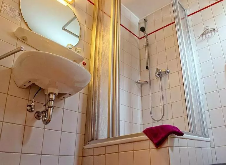 ホテル Landhaus Adorf