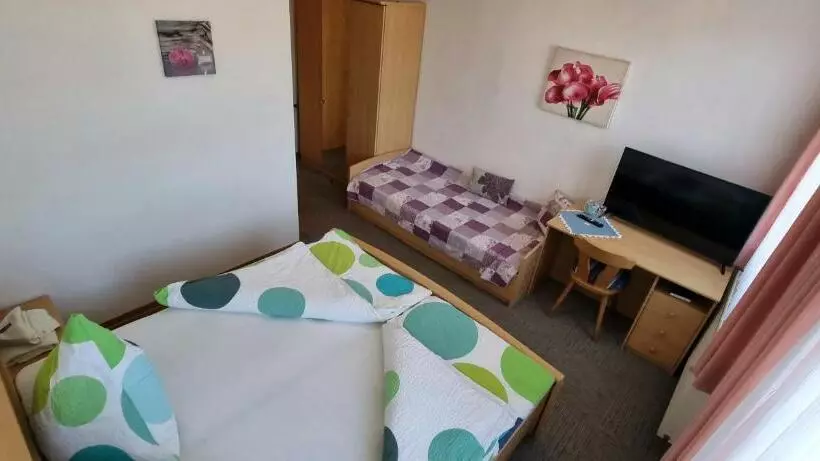 ホテル Landhaus Adorf