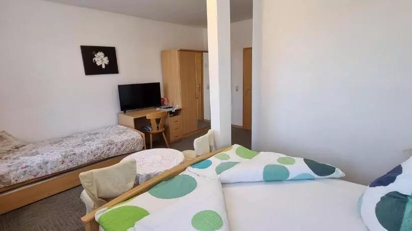 ホテル Landhaus Adorf