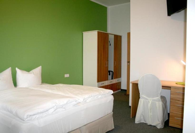 فندق Lindencafe Luckenwalde