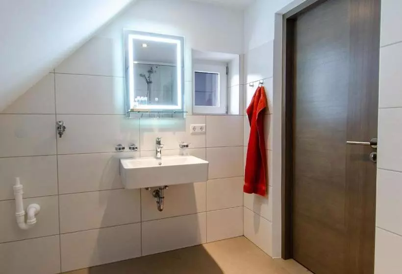 Hotelli Restaurant & Appartements In Vino Veritas