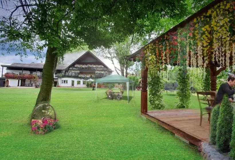 Hotelli Landhaus Zum Mushof