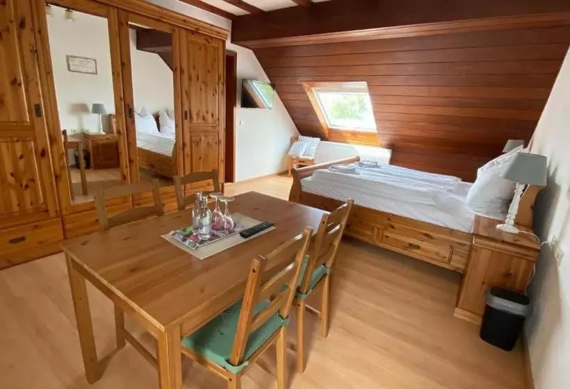 Hotelli Landhaus Zum Mushof