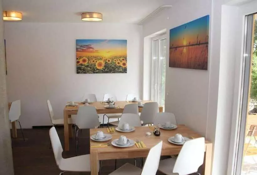 Hotelli Schafer Boardinghouse