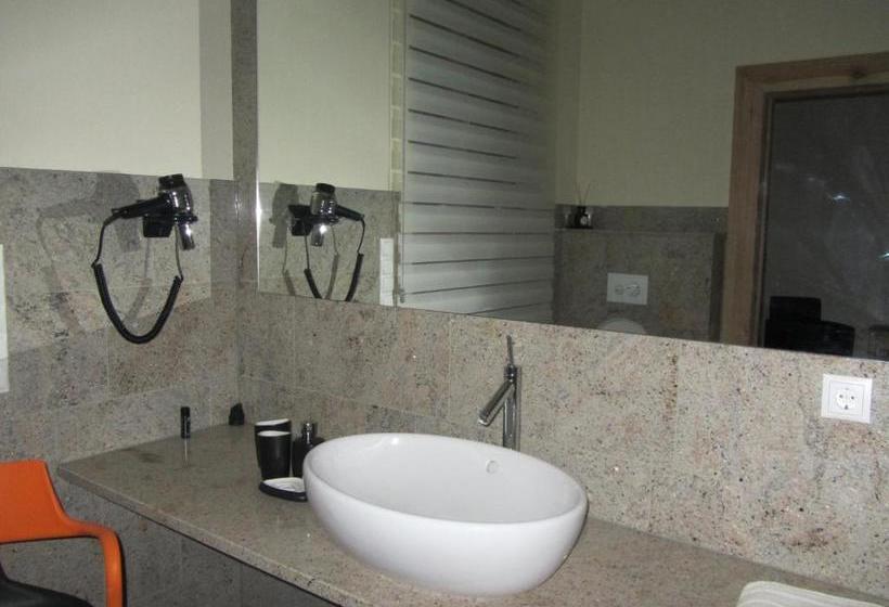 בית מלון כפרי Exklusive Gastezimmer Landau