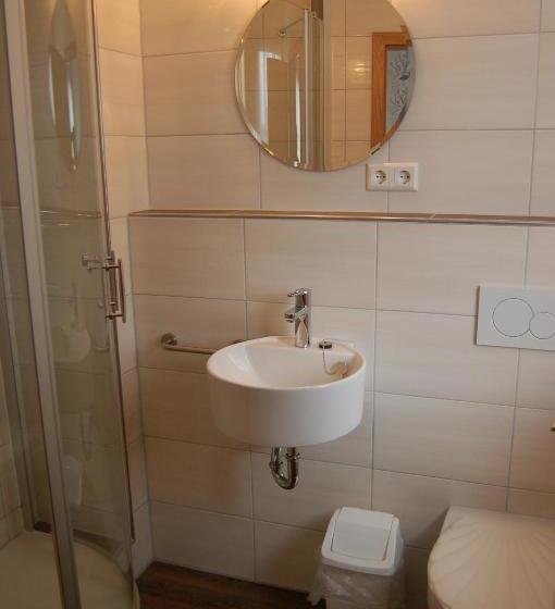 בית מלון כפרי Weingut Klein Götz