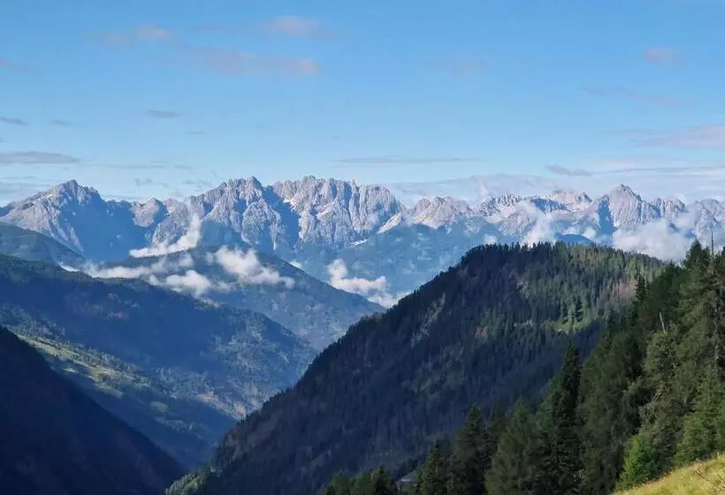 Retkeilymaja Almgasthaus Glocknerblick