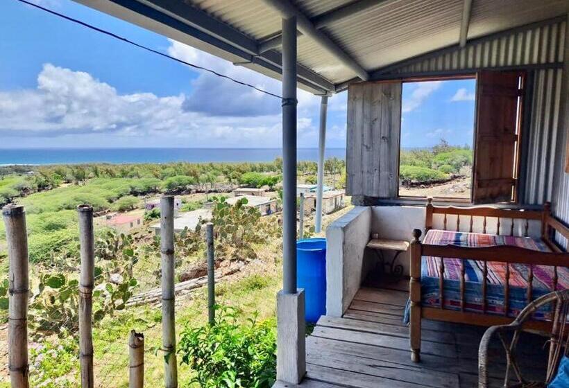 تختخواب و صبحانه L Arche