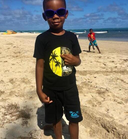 تختخواب و صبحانه L Arche