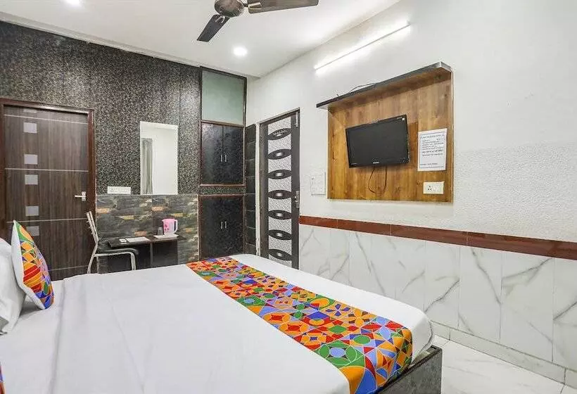Hotel Fabexpress Myraa