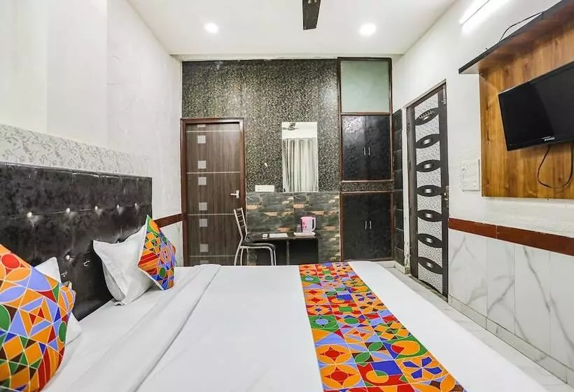 Hotel Fabexpress Myraa