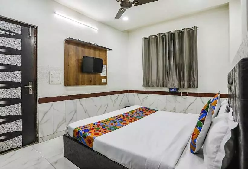 Hotel Fabexpress Myraa