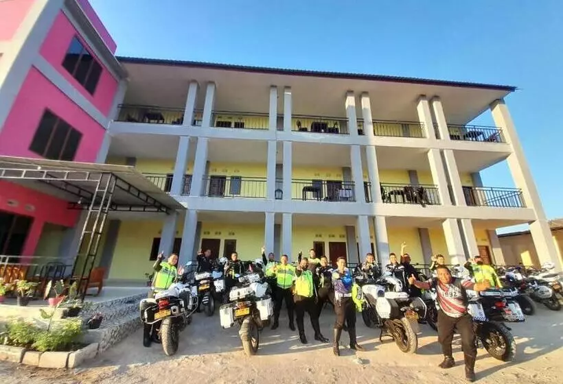 Hotelli Fx72 Labuan Bajo
