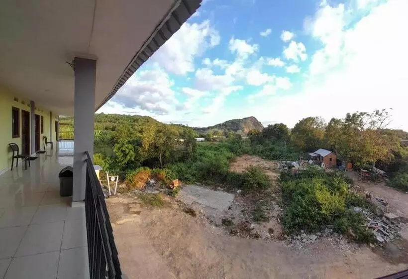 Hotelli Fx72 Labuan Bajo