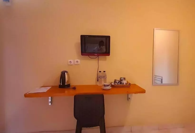 Hotelli Fx72 Labuan Bajo