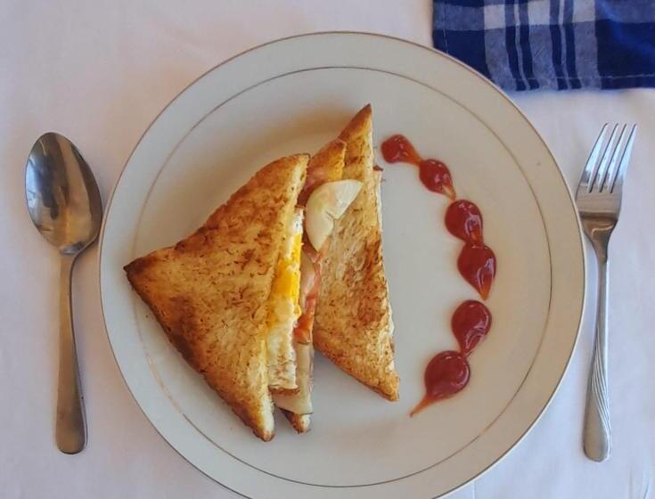 Отель Fx72 Labuan Bajo