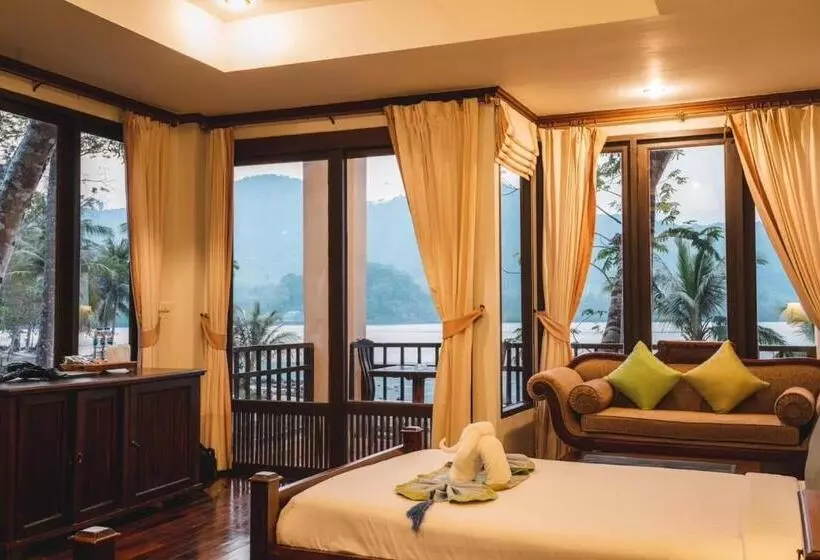 Hotelli Kooncharaburi Resort   Koh Chang