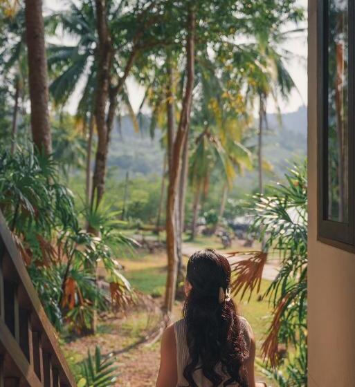 Otel Kooncharaburi Resort Koh Chang