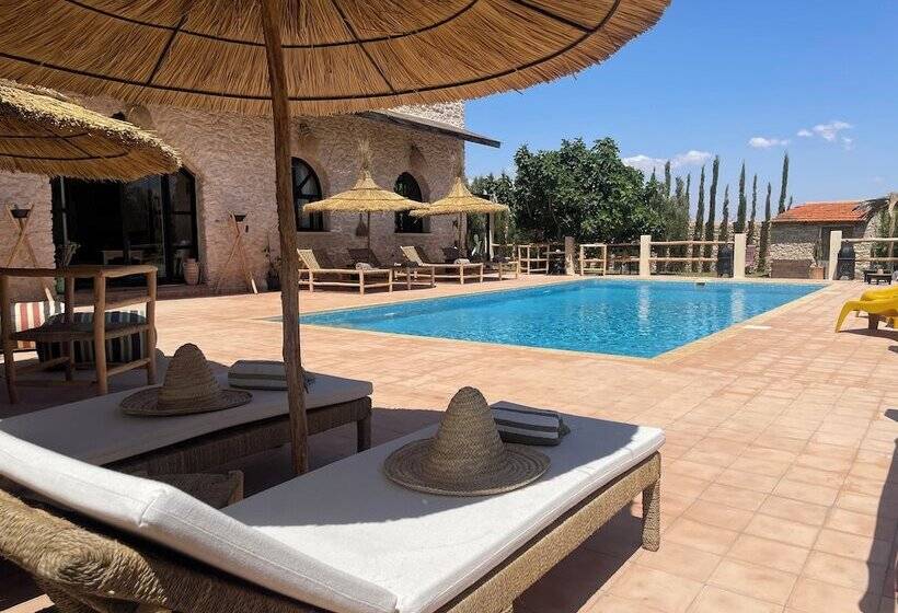 پانسیون Maison La Chèvre