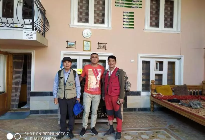 پانسیون Nursultan Grand Guest House