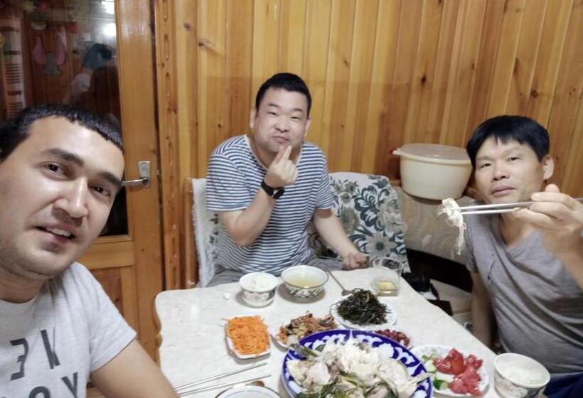 بنسيون Nursultan Grand Guest House