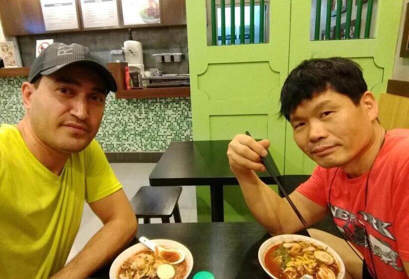 بنسيون Nursultan Grand Guest House