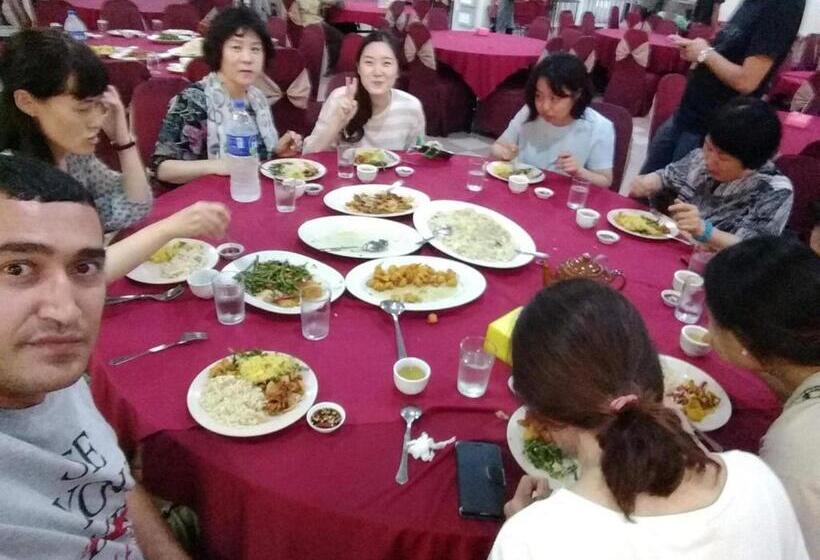 بنسيون Nursultan Grand Guest House