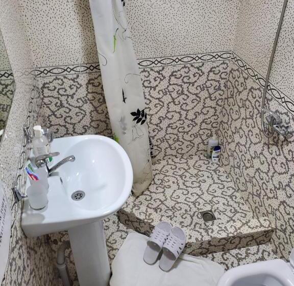 بنسيون Nursultan Grand Guest House