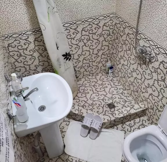 پانسیون Nursultan Grand Guest House