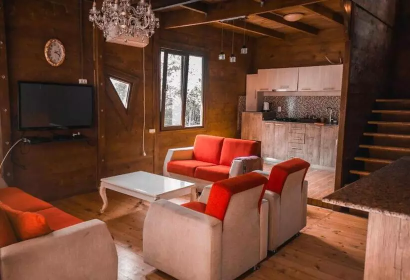 پانسیون Park Cottage Mtirala National Park