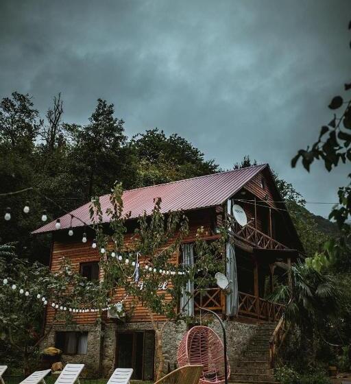 پانسیون Park Cottage Mtirala National Park