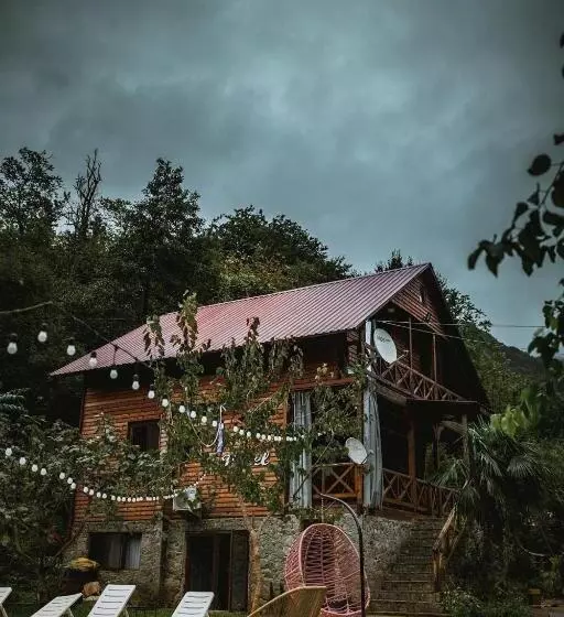پانسیون Park Cottage Mtirala National Park