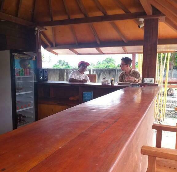 Abi Bungalow & Hostel