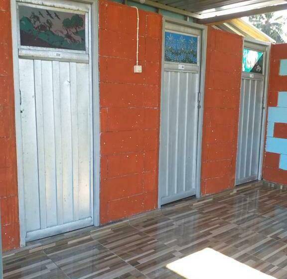 Abi Bungalow & Hostel