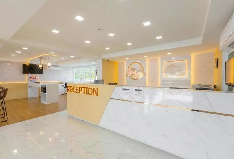 ユースホステル Sananwan Hometel