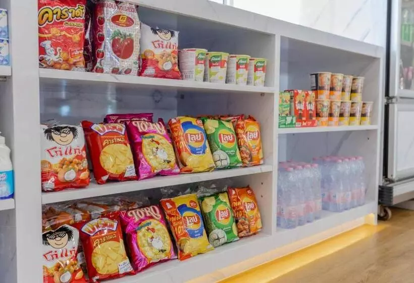 ユースホステル Sananwan Hometel