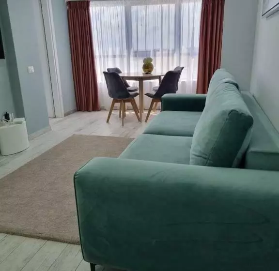 Olimp Sea View Apartments Etajul 10