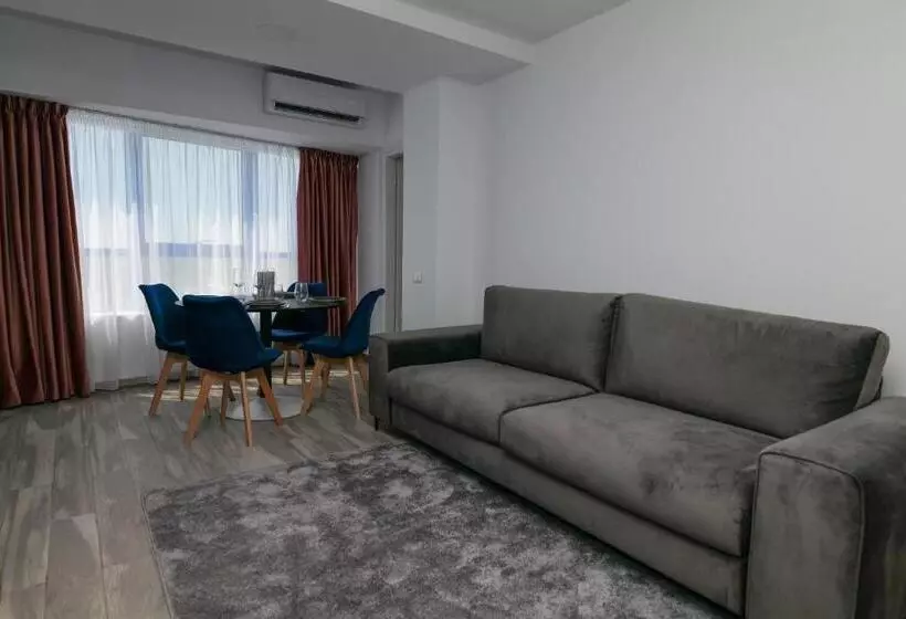 Olimp Sea View Apartments Etajul 10
