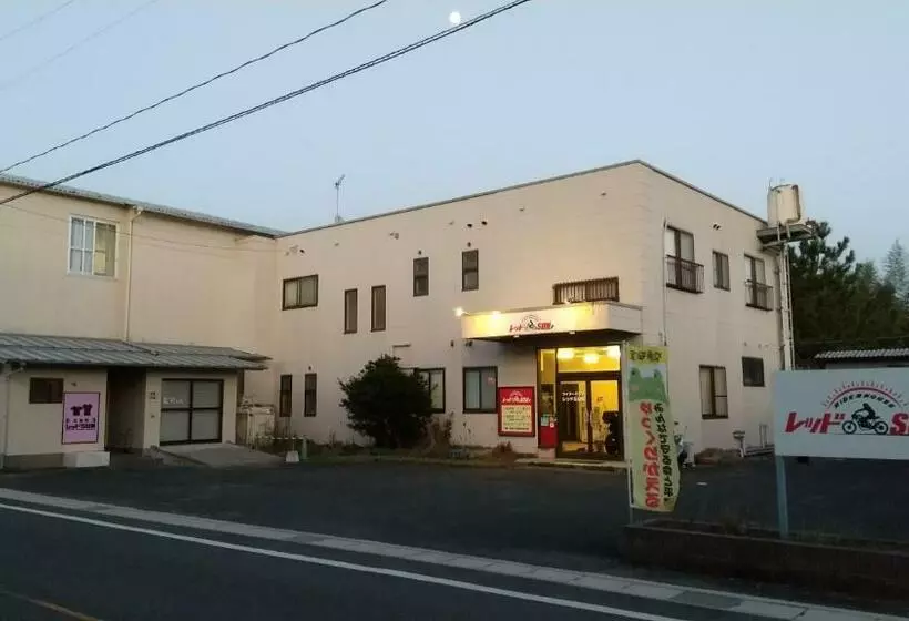 Ryokan ライダーハウス レッドsun