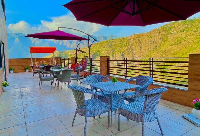 בית מלון כפרי River Grand Resort   A Peaceful Stay Kempty Fall Mussoorie