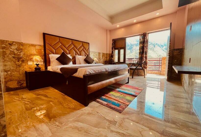 בית מלון כפרי River Grand Resort   A Peaceful Stay Kempty Fall Mussoorie