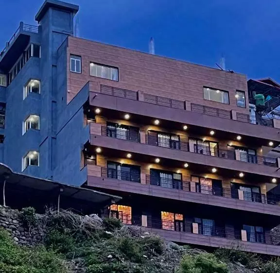 ホテル River Grand Resort   A Peaceful Stay Kempty Fall Mussoorie