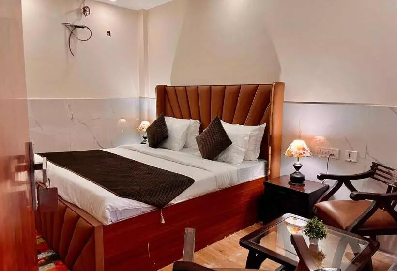 ホテル River Grand Resort   A Peaceful Stay Kempty Fall Mussoorie